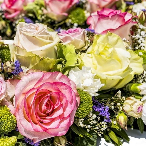 Сколько стоят розы в вазе