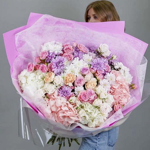 Букет хризантем, роз и гортензий от AzaliaNow