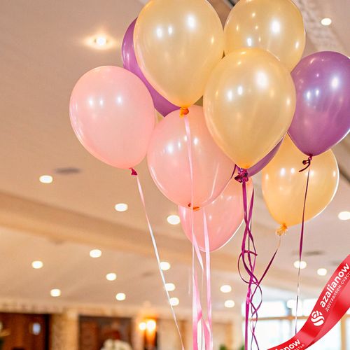 Фото 2: Композиция из 10 шаров с гелием «Праздник с шарами», вар. 4