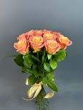Фото флориста 1: 15 коралловых роз 60 см, Россия