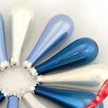 Маленькое фото 4: Набор украшений Капли 12шт. в тубе (стекло), 2,5x7,5см, микс синий/белый