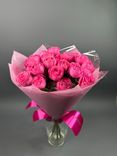 Фото флориста 6: Розовые кустовые пионовидные розы в упаковке, 5 шт