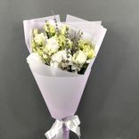 Фото флориста 1: Букет «Нежность для любимых» из 5 белых эустом и лаванды