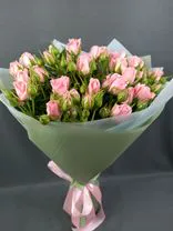 Фото флориста 4: Букет из 5 белых кустовых пионовидных роз