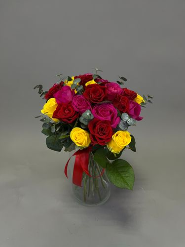 Фото флориста 4: 25 роз