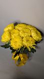 Фото флориста 1: 1 желтая одноголовая хризантема