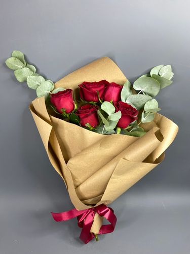 Фото флориста 5: 5 роз
