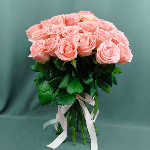 Фото флориста 4: 31 роза