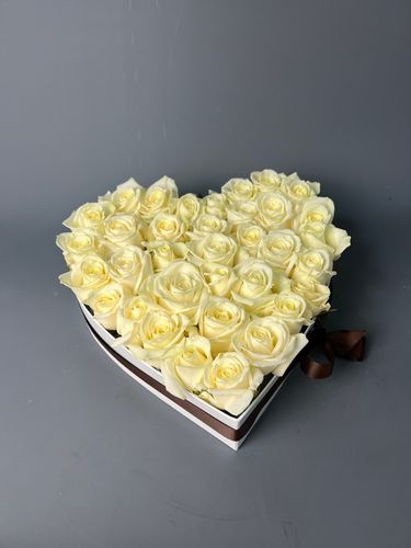 Фото флориста 1: Дорогие белые розы