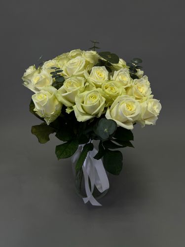 Фото флориста 2: 25 роз