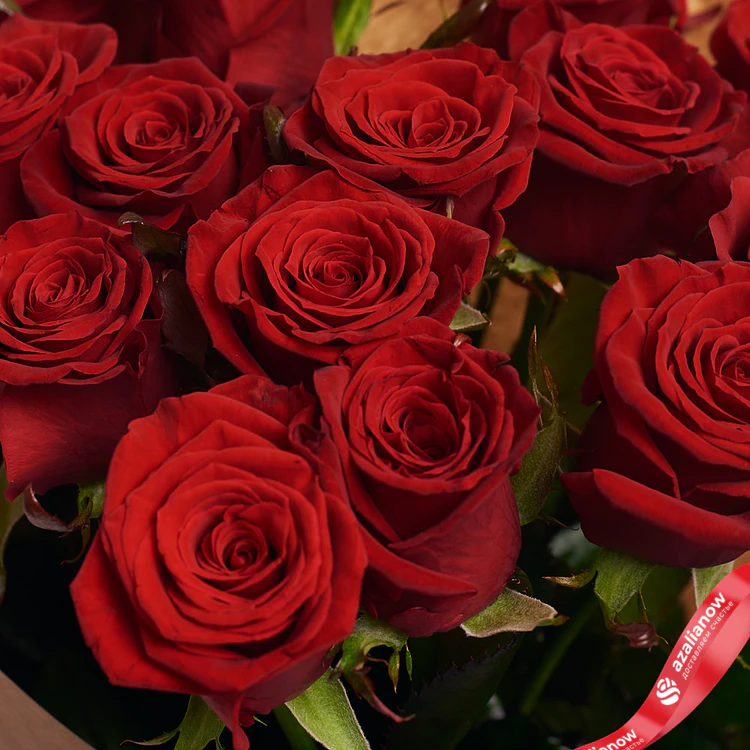 Фото 3: Акция! Букет из 15 красных роз в крафтовой бумаге. Сервис доставки цветов AzaliaNow