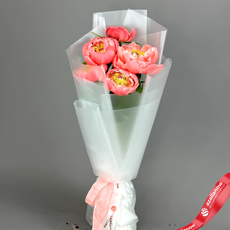 Фото 3: АКЦИЯ 5 красных пионов в упаковке. Сервис доставки цветов AzaliaNow