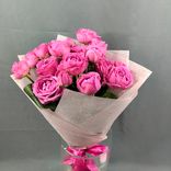 Фото флориста 1: Розовые кустовые пионовидные розы в упаковке, 7 шт.