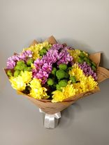 Фото флориста 3: Букет из 13 кустовых хризантем