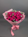 Фото флориста 6: Розовые кустовые пионовидные розы в упаковке, 5 шт