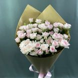 Фото флориста 1: Букет из 9 пионовидных роз «Цвет настроения красный»