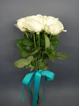 Фото флориста 2: 9 белых роз 50 см, Россия