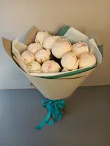 Фото флориста 6: Букет из 11 белых пионов «Вкусное мороженое»
