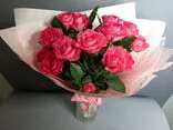 Фото флориста 1: Розовые кустовые пионовидные розы в упаковке, 5 шт