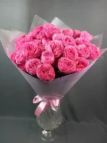 Фото флориста 3: Букет из 9 кустовых пионовидных розовых роз