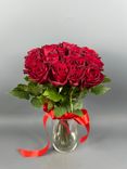 Фото флориста 1: 15 красных роз 40 см, Россия