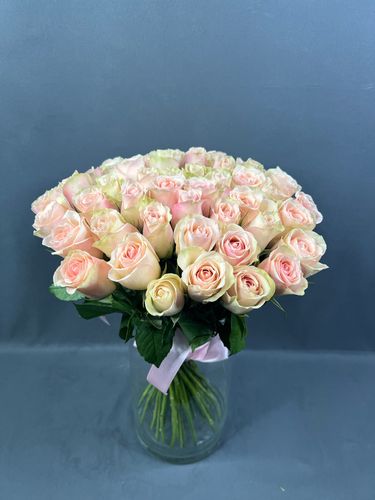 Фото флориста 1: 51 роза