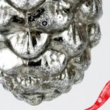 Маленькое фото 5: Украшение подвесное «Шишка» с глиттером (стекло), Н9,5х7,5см, серый