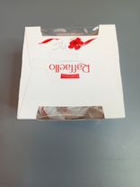 Конфеты в коробке Raffaello, с цельным миндальным орехом, в кокосовой обсыпке, 150 г. Фото флориста - 2