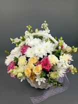 Фото флориста 1: Акция! Букет из роз, гвоздик, хризантем «Розовые грезы»