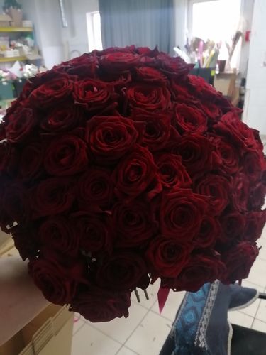 Фото флориста 3: Бордовые розы