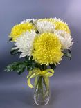 Фото флориста 5: 1 желтая одноголовая хризантема