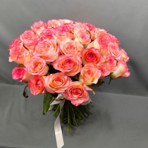 Фото флориста 6: Бело-розовые розы