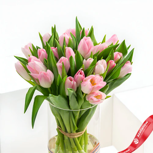 Фото 1: Букет из 40 розовых тюльпанов. Сервис доставки цветов AzaliaNow