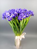 Фото флориста 1: 51 фиолетовый ирис
