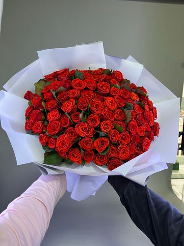 Фото флориста 1: Цветы метро Международная