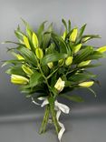 Фото флориста 6: 7 белых лилий, Голландия