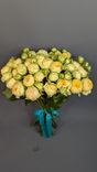 Фото флориста 1: 15 желтых роз 60 см, Россия
