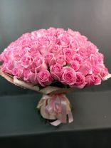 Фото флориста 1: Букет из 101 розовой розы, 50 см, Россия