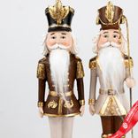 Маленькое фото 2: Сувенир «Щелкунчик» (полирезин), Н22х6,5х5,5см, в асс., коричневый