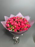 Фото флориста 5: Букет из 9 кустовых пионовидных розовых роз