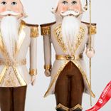 Маленькое фото 3: Сувенир «Щелкунчик» (полирезин), Н30,5х9,5х7см, в асс., коричневый