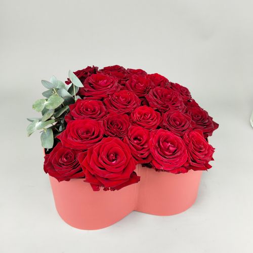 Фото флориста 2: Цветы метро Добрынинская