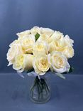 Фото флориста 4: 15 белых роз, Россия, 40см