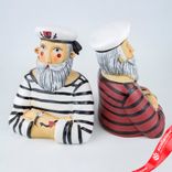 Маленькое фото 2: Сувенир Капитан (полирезин), H18x14х10см, белый/красный