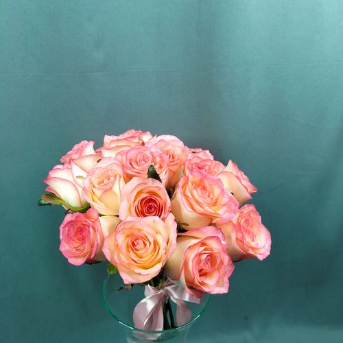 Фото флориста 4: 19 роз