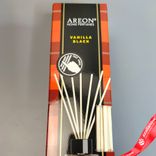 Маленькое фото 3: Аромат для дома «Areon Tartan Ванилла Блэк», 50мл. Сервис доставки цветов AzaliaNow