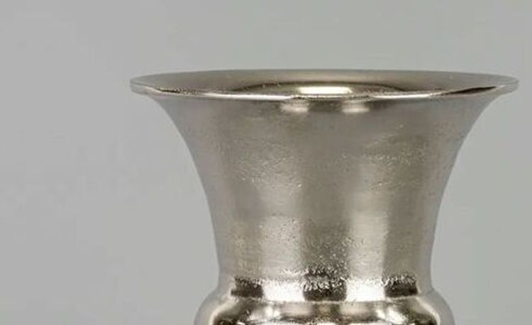 Ваза металлическая