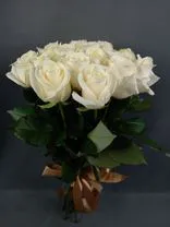 Фото флориста 1: 15 белых роз 50 см, Россия