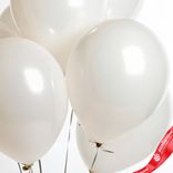 Маленькое фото 3: Композиция из 7 белых шаров с гелием, 30 см