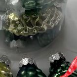 Маленькое фото 3: Набор украшений «Шишки» 12шт. в тубе (стекло), 5см, в асс., зеленый/золотой